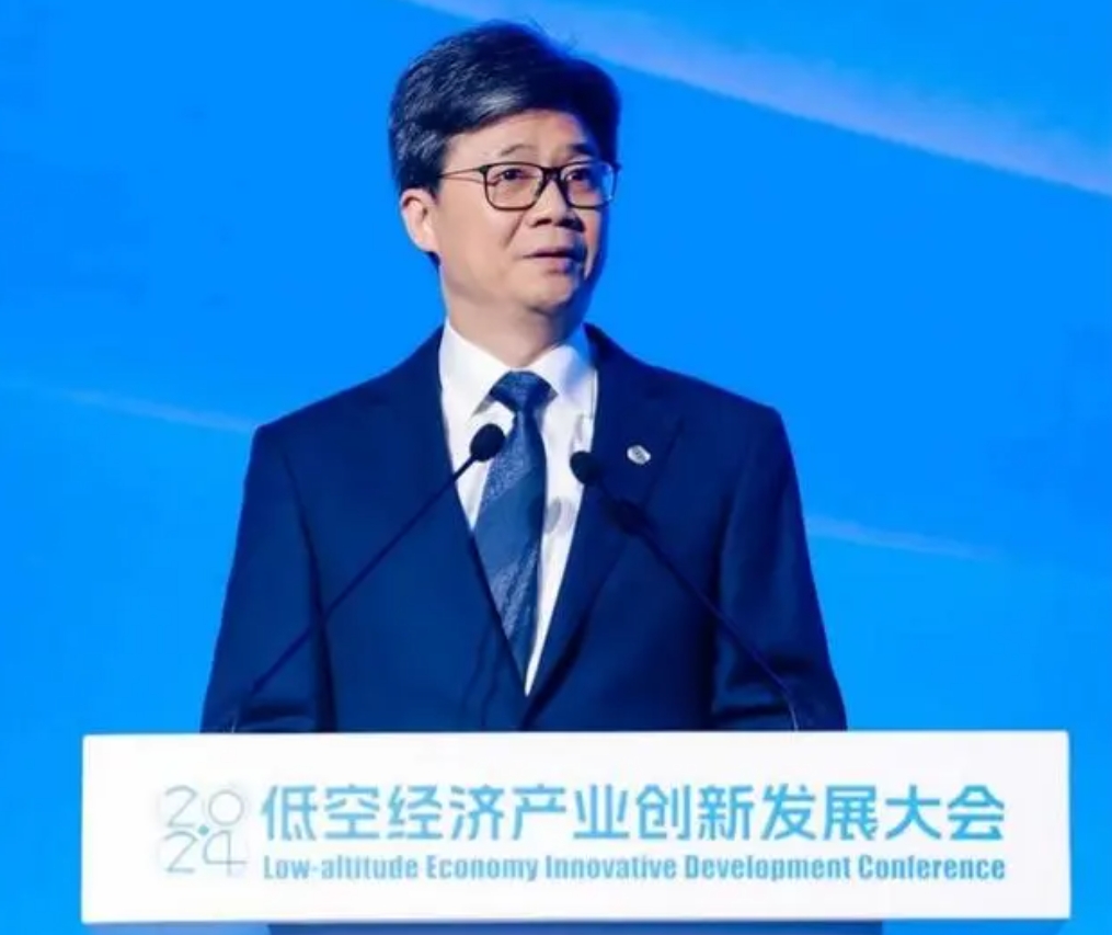 中国移动总经理何飚：助推低空经济展翅翱翔