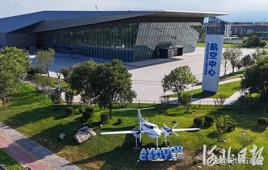 新闻纵深丨汇聚成链，低空经济蓄势“起飞”